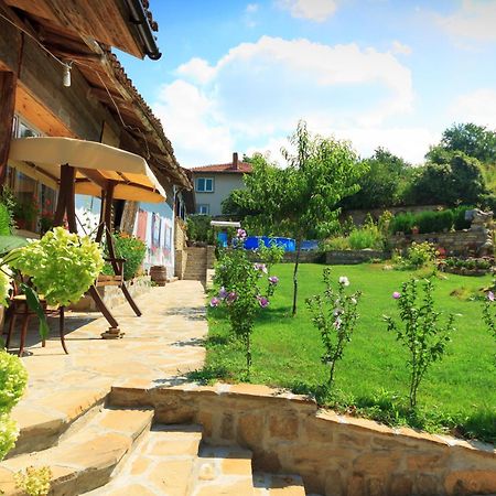 Chamurkov Guest House فيليكو ترنوفو المظهر الخارجي الصورة
