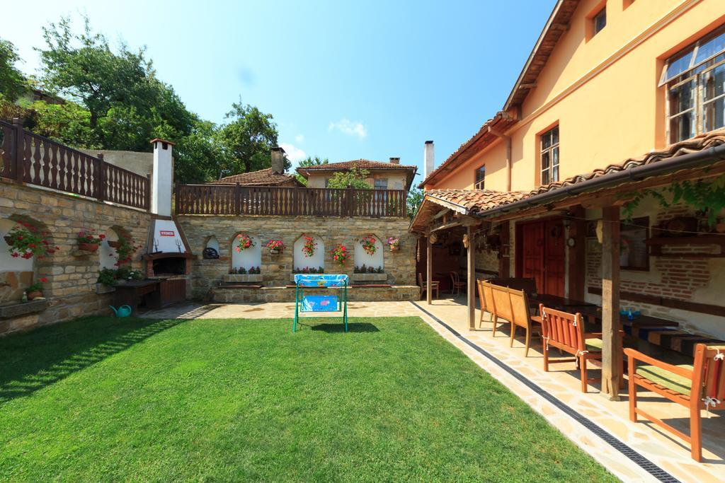 Chamurkov Guest House فيليكو ترنوفو المظهر الخارجي الصورة